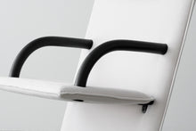画像をギャラリービューアに読み込む, T-LINE HIGH BACK CHAIR
