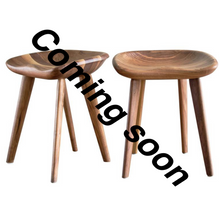 画像をギャラリービューアに読み込む, TRACTOR STOOLS
