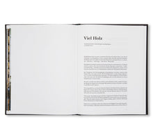画像をギャラリービューアに読み込む, GUT HOLZ by Fabienne Eggelhöfer, Monica Lutz
