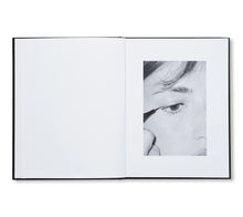画像をギャラリービューアに読み込む, ICONOGRAPHY - XXV Figures of Jeanne Damas by Vincent Ferrané
