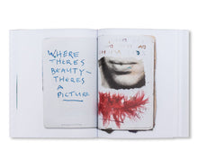 画像をギャラリービューアに読み込む, SCRAPBOOKS 1969-1985 by Walter Pfeiffer
