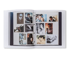 画像をギャラリービューアに読み込む, SCRAPBOOKS 1969-1985 by Walter Pfeiffer
